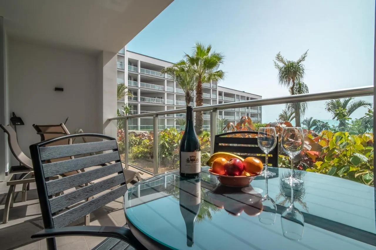 Madeira Residence Apartment Ak5 フンシャル ポルトガル